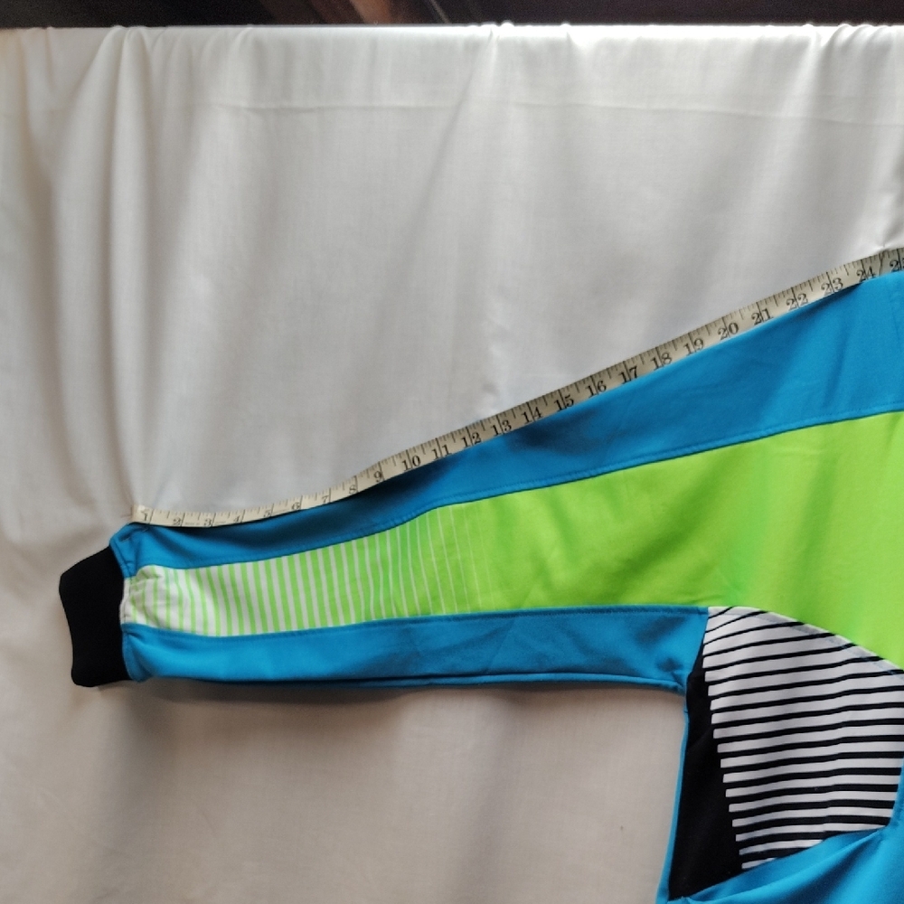 Zumba Fitness Blue and Green Lightweight Jacket - Picture 4 of 13